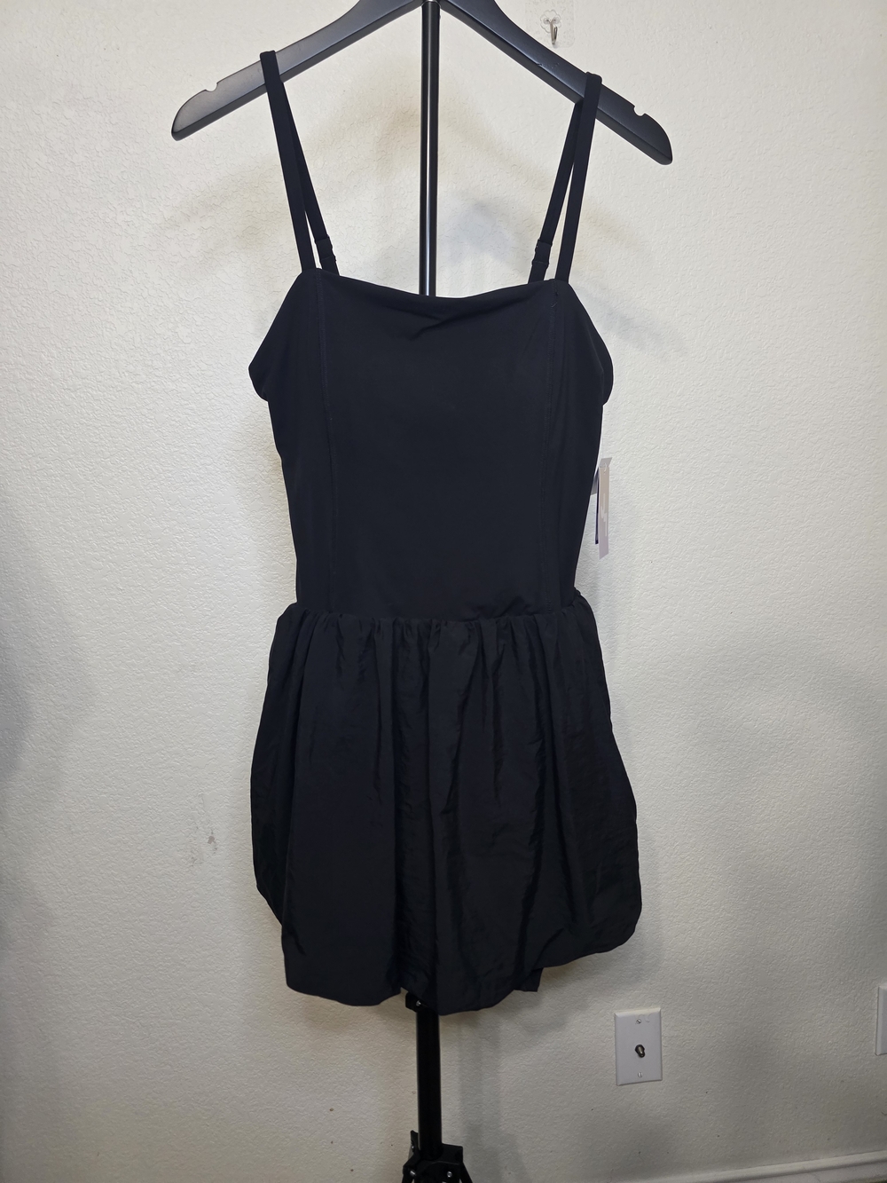 NWT JoyLab Women's Bubble Hem Active Dress Black Onyx L Large Built-in Shorts